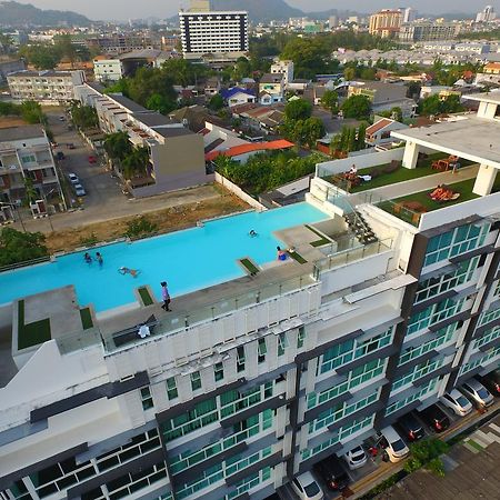 Phuket Modern Thai Suites מראה חיצוני תמונה
