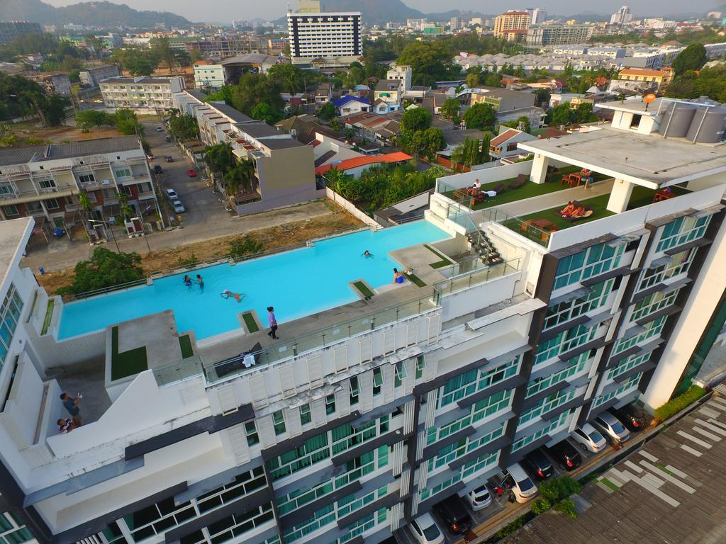Phuket Modern Thai Suites מראה חיצוני תמונה
