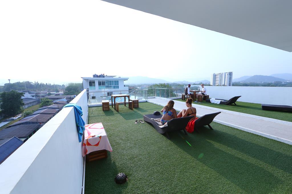 Phuket Modern Thai Suites מראה חיצוני תמונה