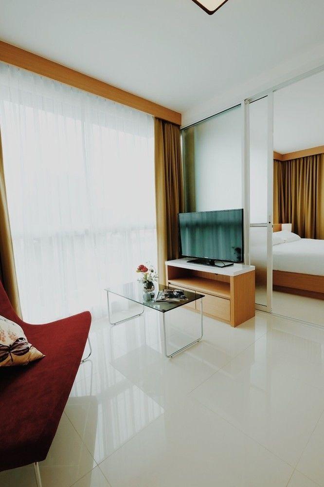 Phuket Modern Thai Suites מראה חיצוני תמונה