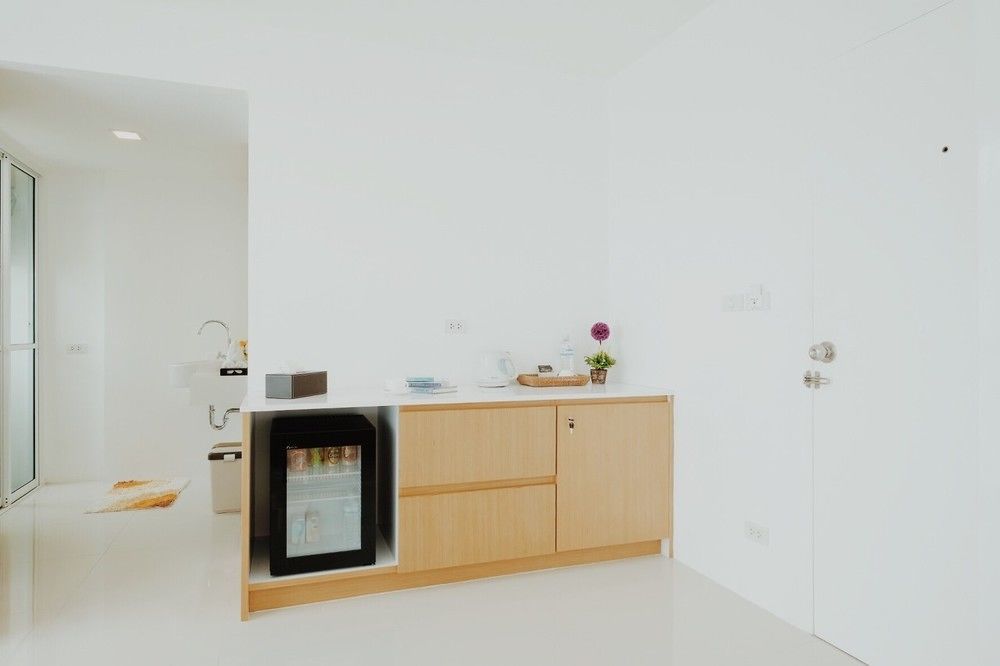 Phuket Modern Thai Suites מראה חיצוני תמונה